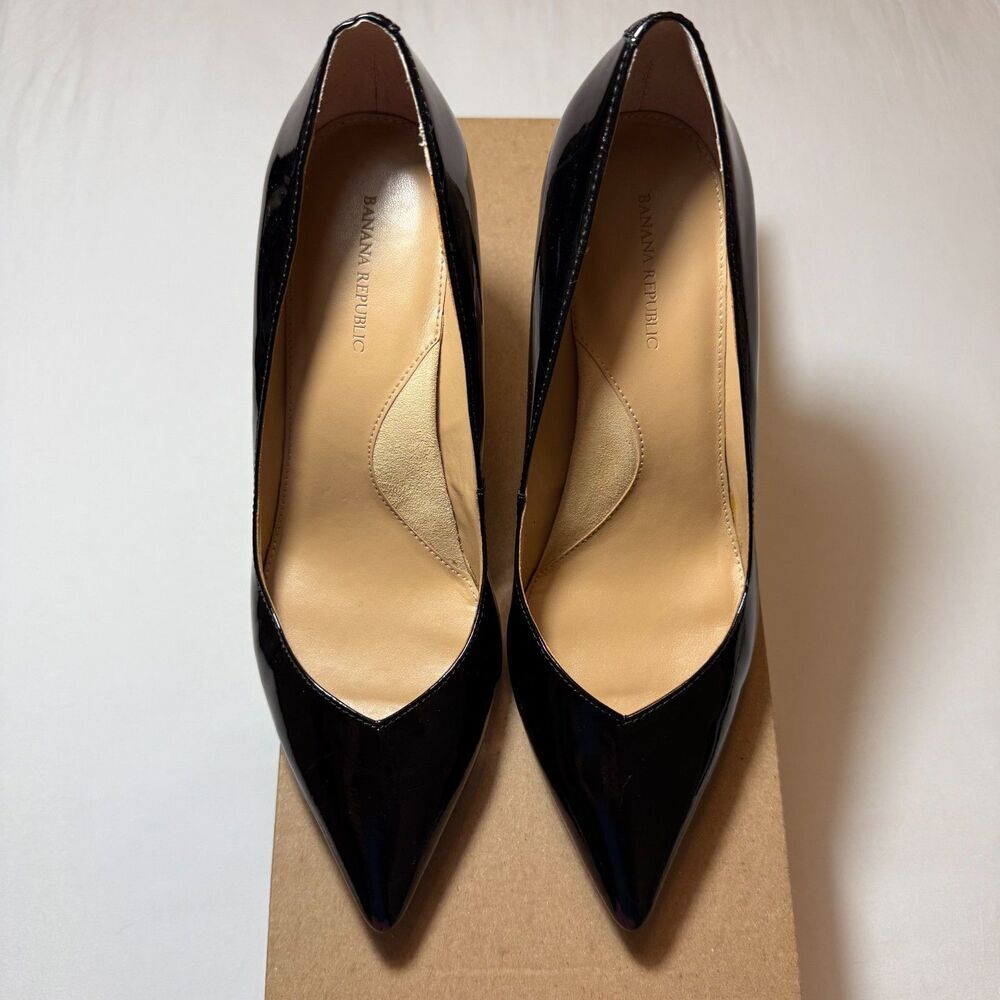Banana Republic Black Patent Leather Pointed Toe Pumps Size 8